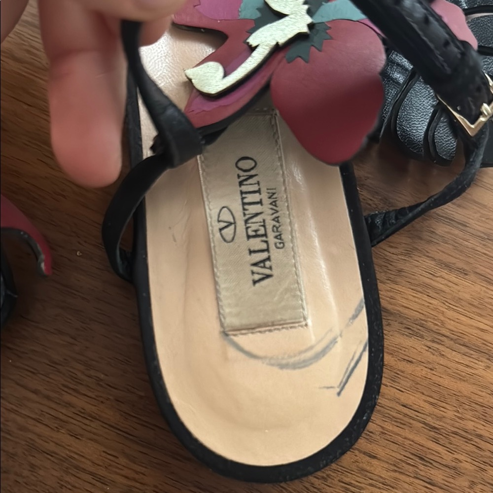 Valentino Garavani Black and Red Sandals with a bird, flower and leaf design EUC - Picture 7 of 13